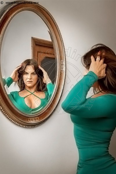 Foto Angelina  Trav 3805970780